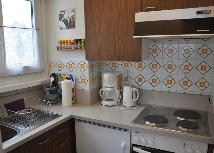 Leuca 24 لوكباد